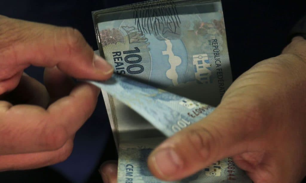 Caixa paga hoje Auxílio Brasil a cadastrados com NIS final 5