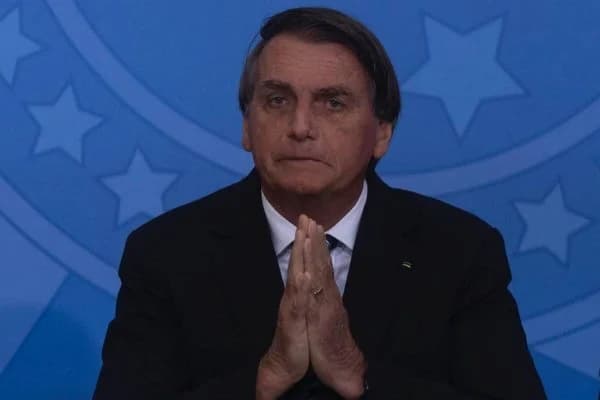 PF diz ao STF que Bolsonaro não prevaricou no caso Covaxin