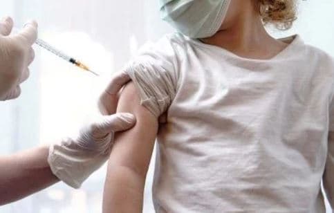 AGU diz que 57 mil menores receberam doses incorretas contra a Covid-19 em 2021 e pede que STF intime estados e o DF
