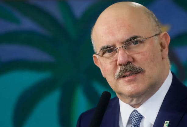 PGR denuncia ministro Milton Ribeiro ao STF por crime de homofobia
