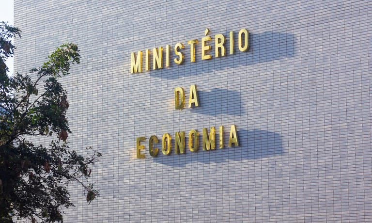 Orçamento prevê a abertura de 43 mil vagas no serviço público federal em 2022