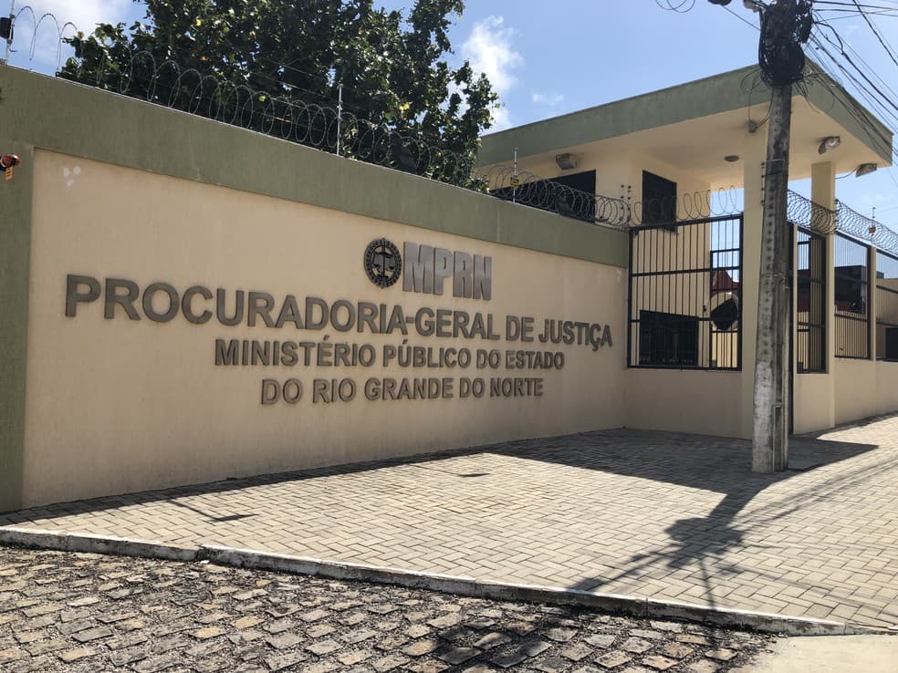 MP e Defensoria pedem na Justiça que prefeitura adote passaporte vacinal e suspenda eventos de massa em Natal