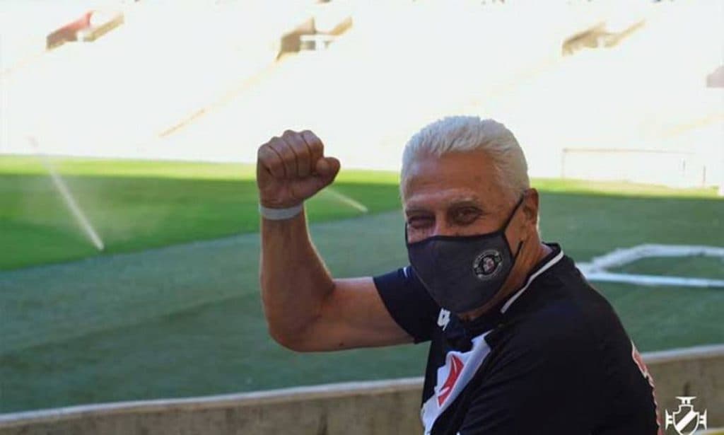 Roberto Dinamite, ídolo do Vasco, revela descoberta de tumores: "Levantar a cabeça e enfrentar essa batalha"