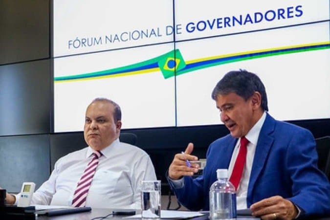 Governadores decidem apoiar fundo para amortizar preço do combustível