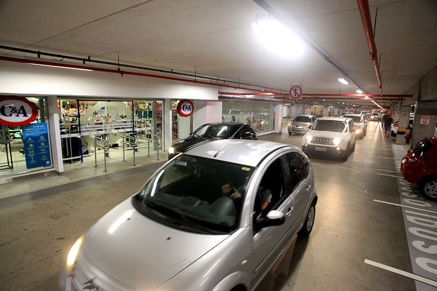 Midway Mall nega boato sobre início de cobrança por estacionamento