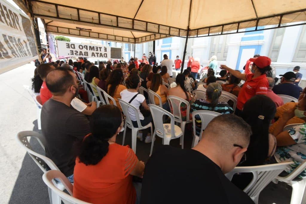 Servidores públicos municipais aprovam indicativo de greve