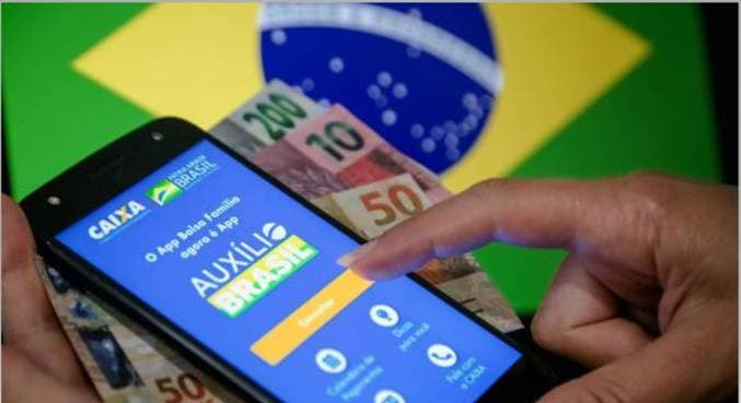 Auxílio Brasil de R$ 400 começa a ser pago nesta segunda-feira a 18 milhões de pessoas