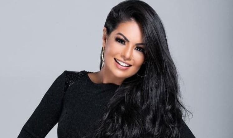Cantora Paulinha Abelha, do Calcinha Preta, morre aos 43 anos