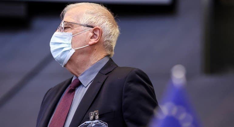 Chefe da diplomacia da União Europeia diz que "bombardeios começaram" no leste da Ucrânia