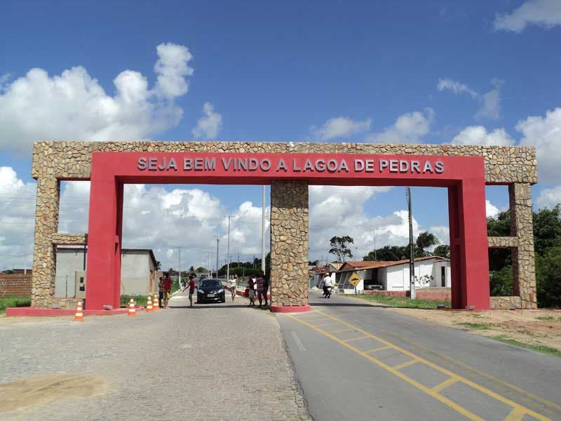 Prefeito e vice de Lagoa de Pedras são cassados