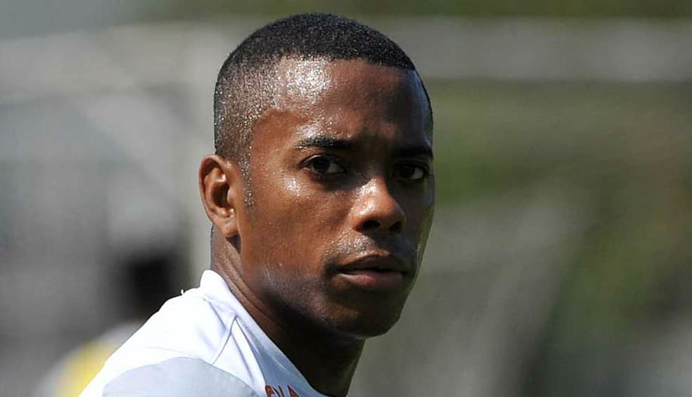 Ministério Público de Milão envia pedido de extradição e mandado de prisão internacional para Robinho