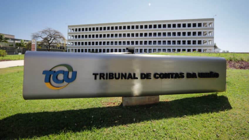 YouTube volta atrás e restabelece canal do TCU