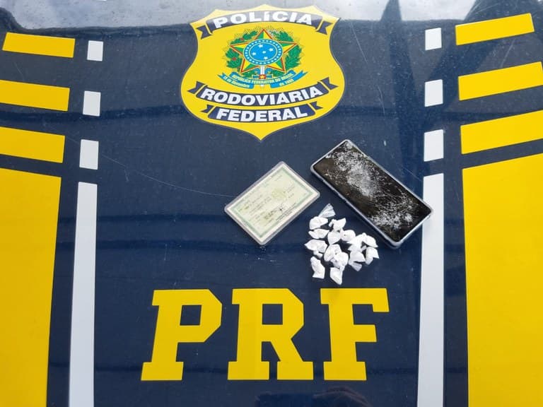 Operação da PRF realiza prisões e apreende drogas na Grande Natal