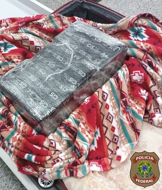 FOTOS: PF apreende 15 kg de cocaína no aeroporto de São Gonçalo do Amarante