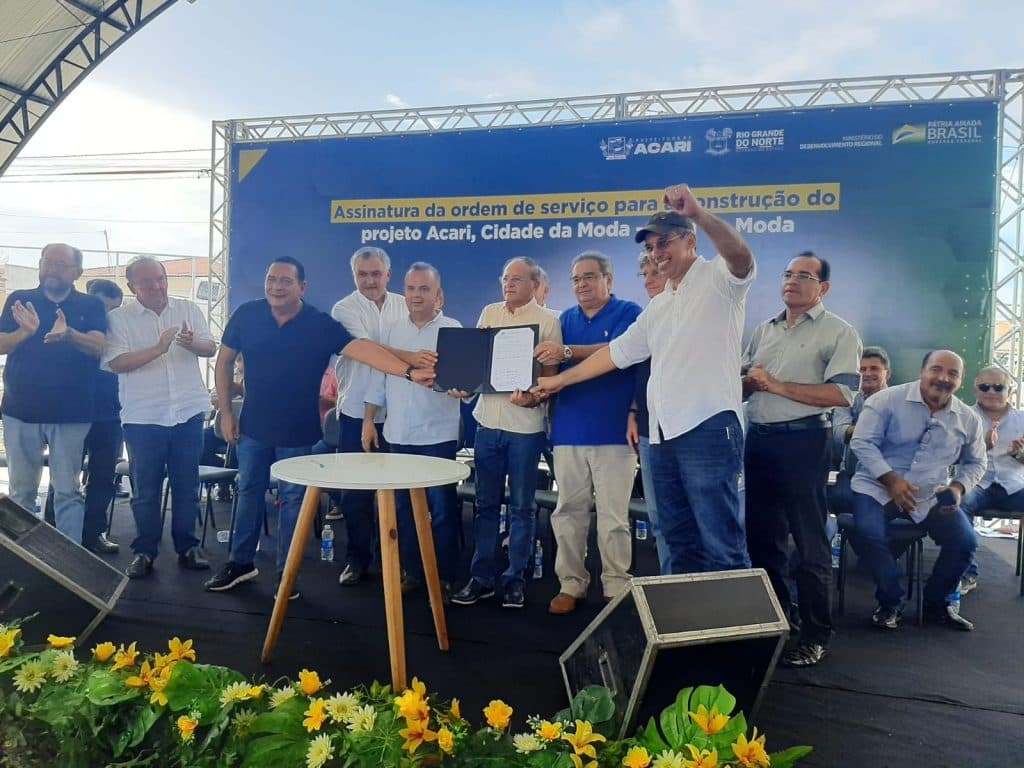Álvaro Dias prestigia Rogério Marinho no Seridó