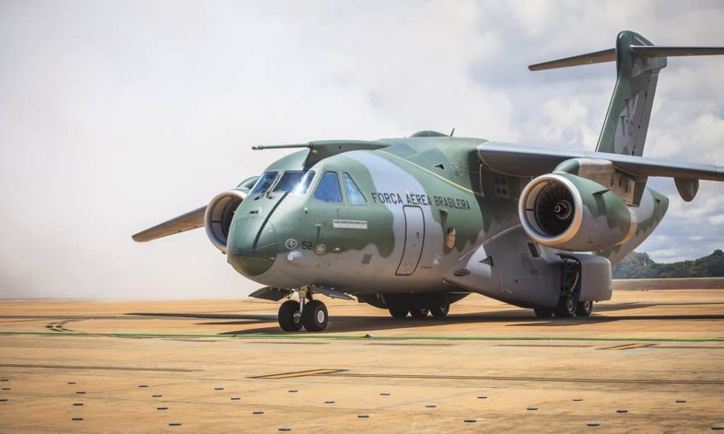 Aeronave da FAB que vai resgatar brasileiros que deixaram Ucrânia levará 11,6 toneladas de mantimentos para ajuda humanitária