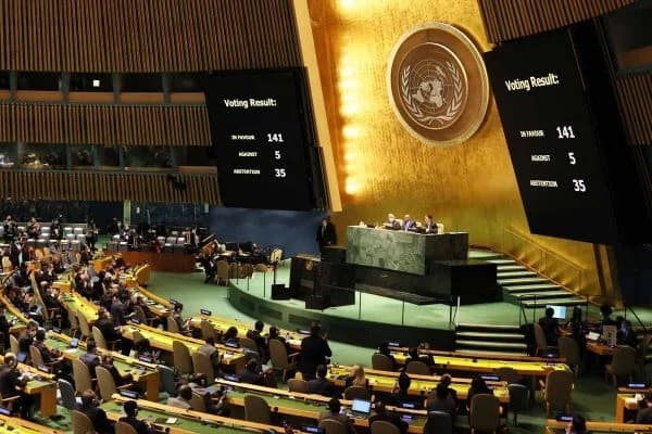 ONU aprova resolução contra Rússia por guerra na Ucrânia