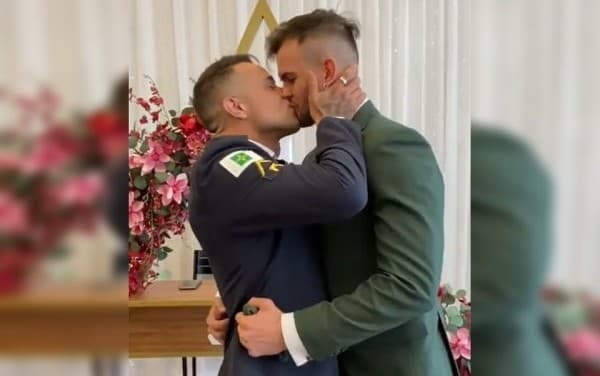 “PMDF f*deu a minha vida”, diz soldado perseguido após dar beijo gay