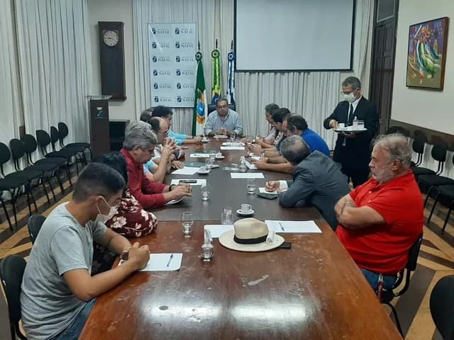 Prefeitura de Natal decide renovar isenção de ISS para empresas de ônibus após retirada de mais quatro linhas