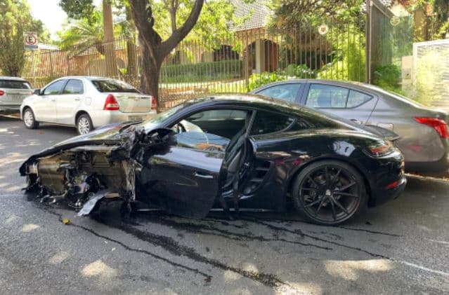 Empresário paga R$ 121 mil de fiança após bater Porsche em 9 carros em BH