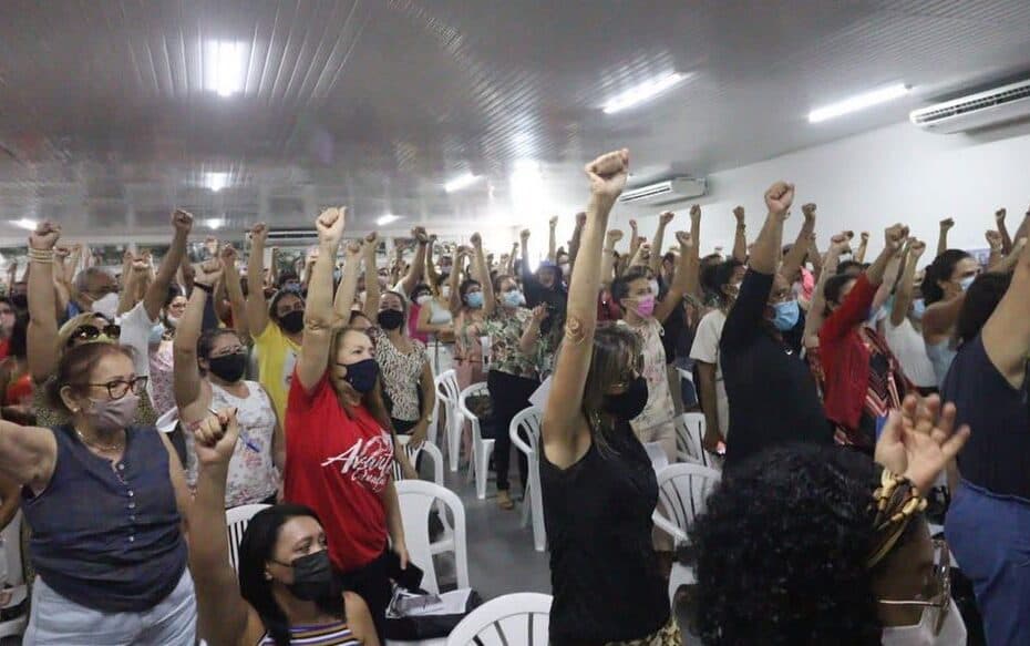 Prefeitura do Natal pede aumento da multa para professores grevistas por descumprimento de ordem judicial