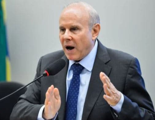 "O Banco Central de agora está tendo um desempenho melhor do que na nossa época", diz Mantega, ex-ministro da Fazenda no governo Lula