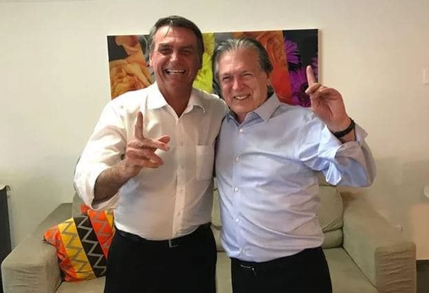 União Brasil costura apoio a Bolsonaro