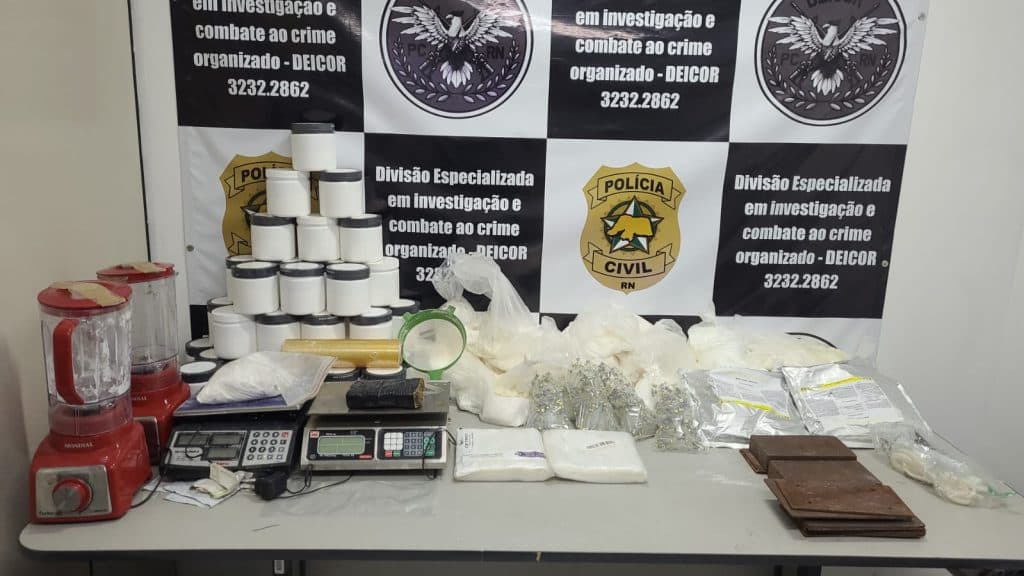 Foragido há 9 anos por tráfico é preso em laboratório de cocaína na Grande Natal