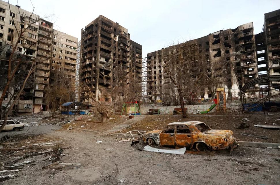 Homem mais rico da Ucrânia promete reconstruir Mariupol, cidade mais fortemente bombardeada e afetada na guerra