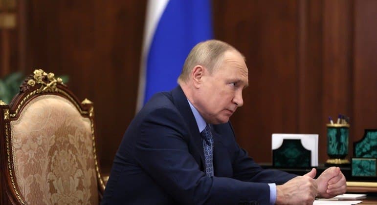 Portal russo levanta evidências de que Putin trata um câncer na tireoide há anos