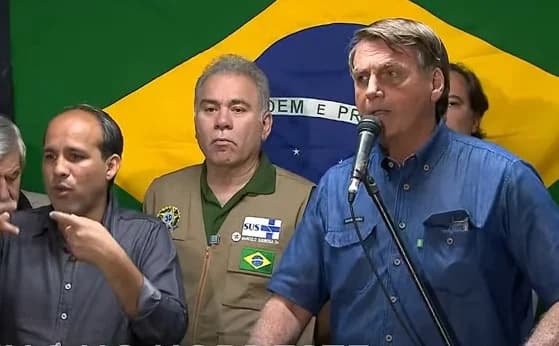 PE: Bolsonaro diz que governador faz “política com a desgraça do povo”