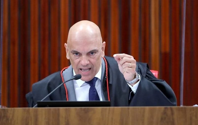 Moraes diz que internet deu voz aos imbecis: "Judiciário não vai se acovardar"