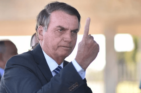 Bolsonaro: “Regulação da mídia nos levará à prisão fora de uma cela”