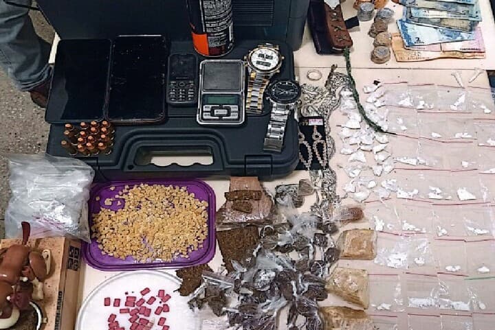 Munições e mais de 500 porções de cocaína, crack, ecstasy e maconha são apreendidas no RN