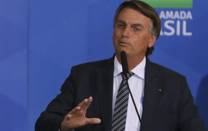 Bolsonaro diz que Sachsida tem carta branca para mexer na Petrobras: "Obviamente, qualquer mexida vai conversar comigo"