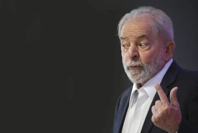 EDITORIAL ESTADÃO: Lula faz o eleitor de bobo. Petista quer fazer o País acreditar que, se ele é "inocente", então nunca houve petrolão