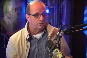 “A Globo está sofrendo”, diz Marcos Uchôa sobre demissões de veteranos da emissora