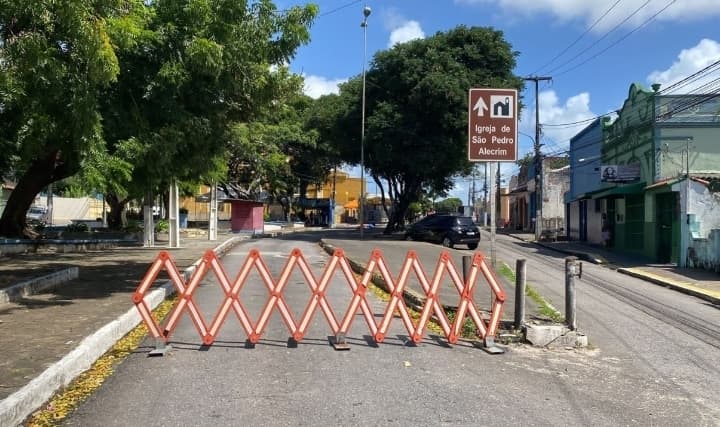 Trecho de rua no Alecrim terá bloqueio até o final de junho