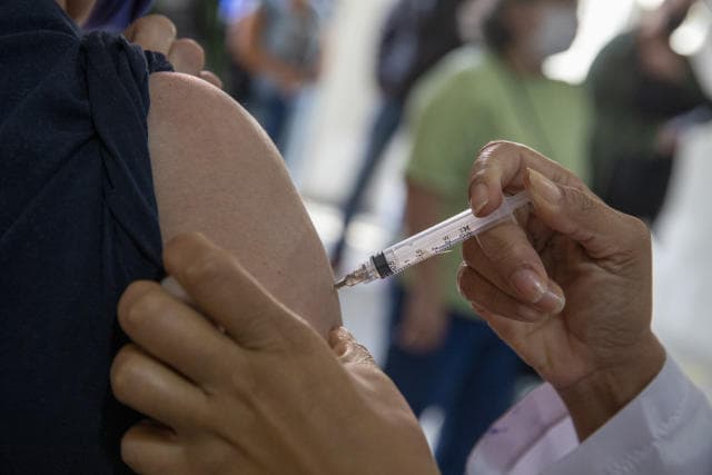 Ministério da Saúde anuncia nesta segunda-feira a 4ª dose contra Covid para maiores de 40 anos