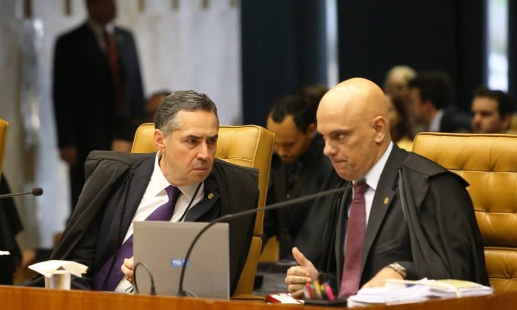 Senado aprova convite para ouvir Moraes e Barroso sobre ativismo judicial