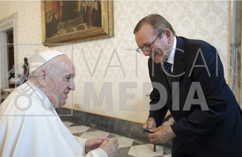 Jaime Calado é recebido pelo Papa Francisco, no Vaticano