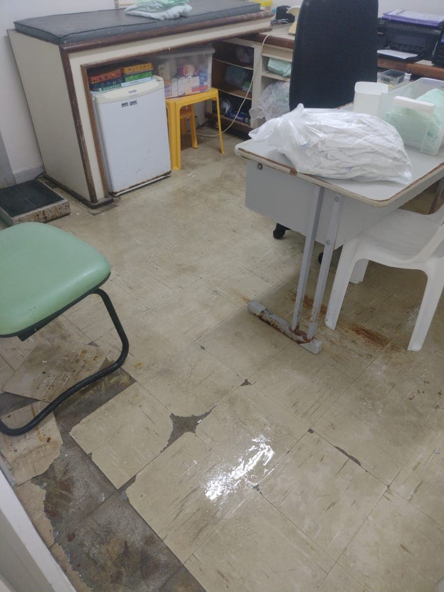 [FOTOS E VÍDEO] DESCASO: Veja como está a situação da ala de pediatria do Hospital da Polícia