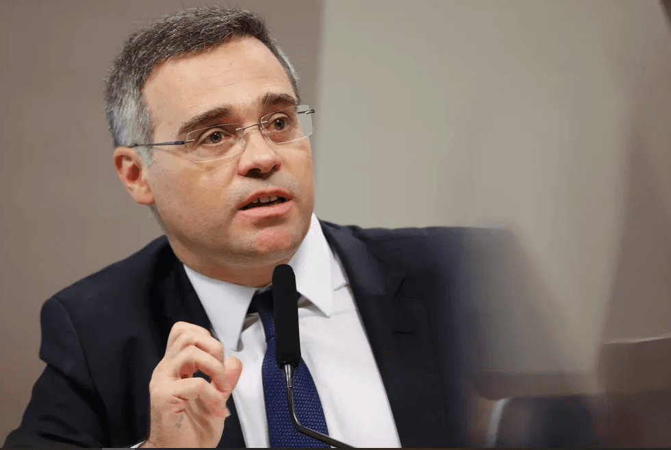André Mendonça pede vista e interrompe julgamento de deputado bolsonarista