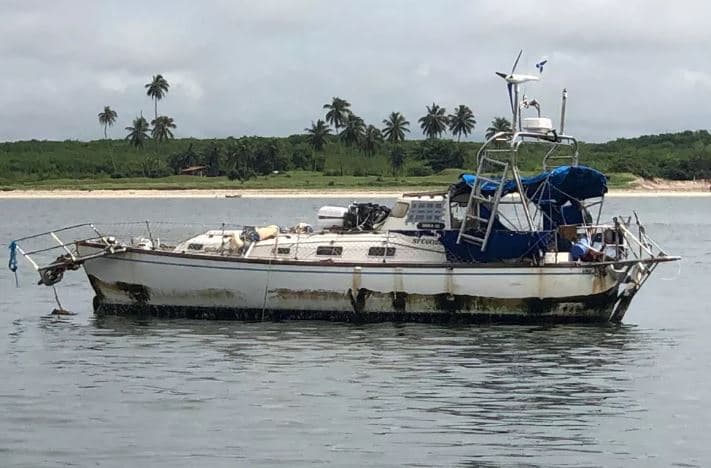Corpo encontrado em veleiro à deriva na costa de Natal é de italiano de 52 anos, confirma Itep