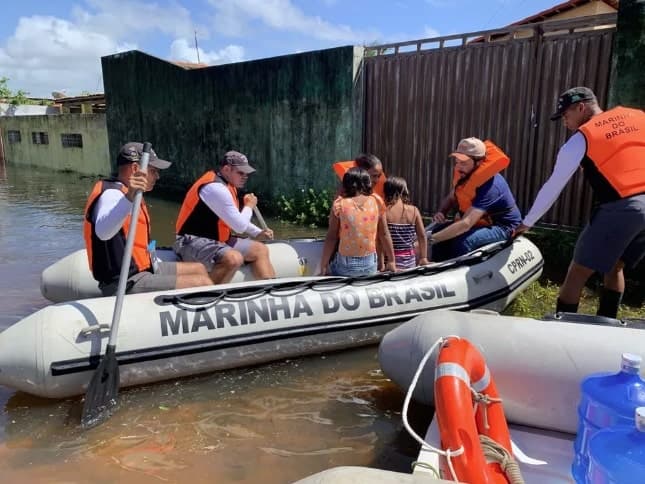 Marinha é acionada para resgatar população ilhada em município do litoral Sul do RN
