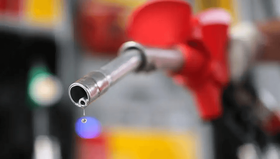 Gasolina tem quarta semana de queda consecutiva no Brasil