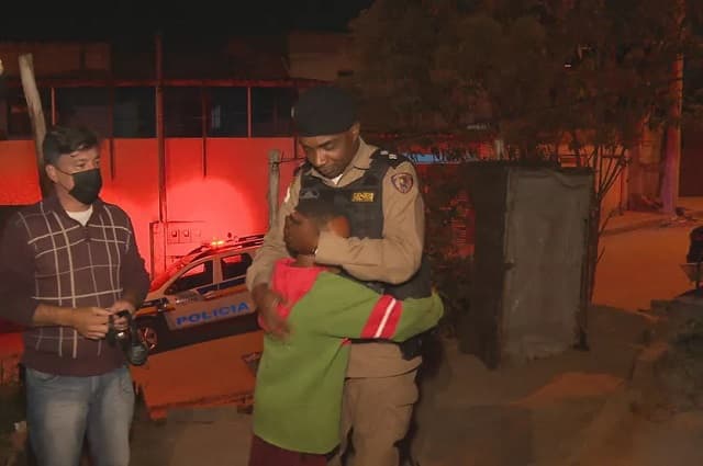Polícia Militar divulga áudio da ligação de menino que pediu comida para irmãos