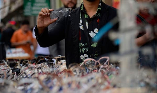 Desemprego segue em queda e fecha trimestre em 9,1%
