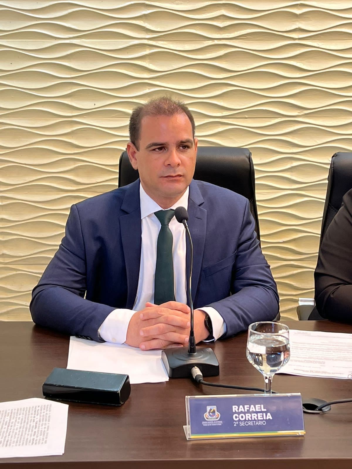 VÍDEO: Projeto de Lei que exige a informação do ano de fabricação dos veículos que fazem transporte público é aprovado em Extremoz