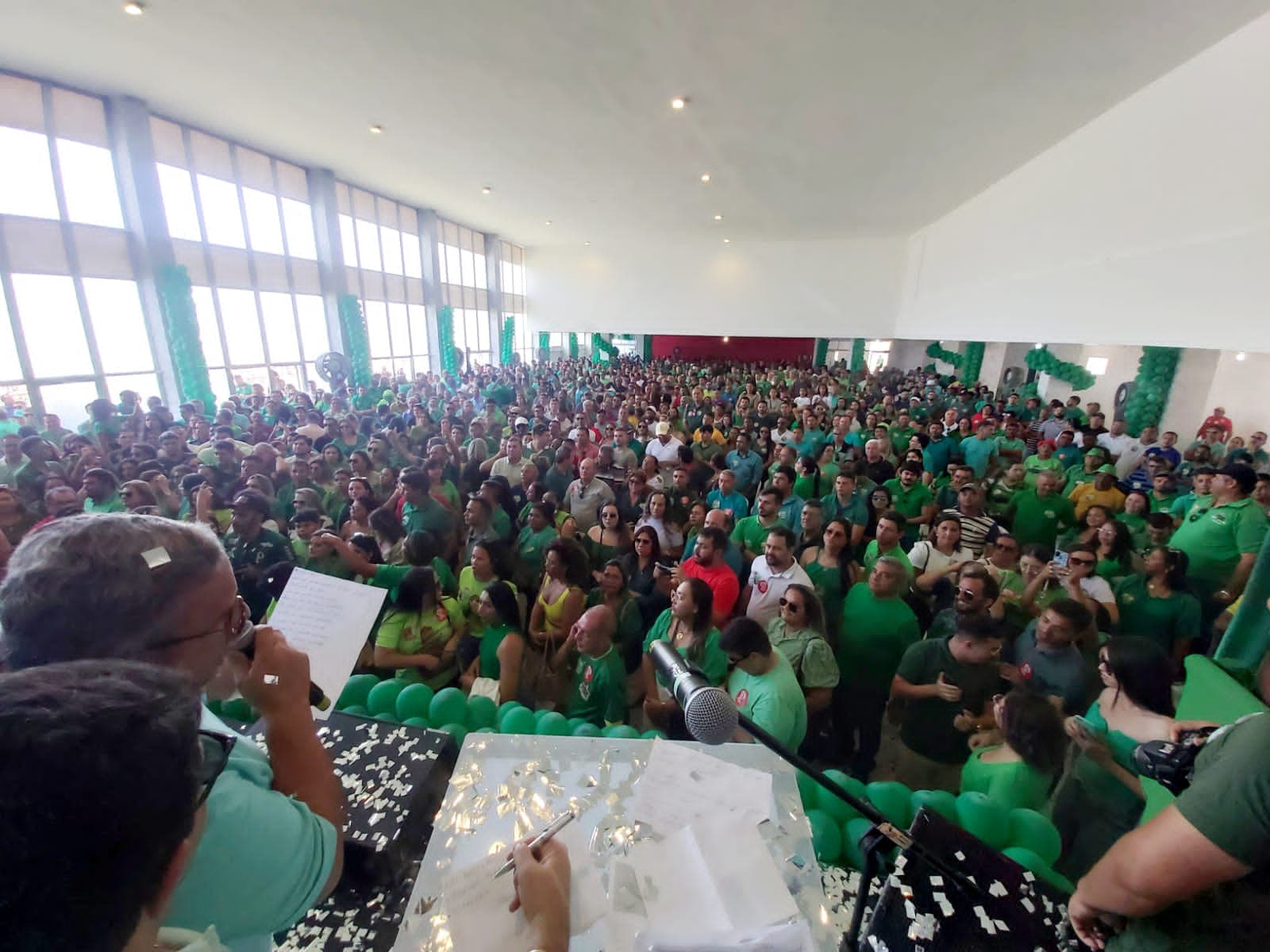 Em Natal, multidão prestigia lançamento da campanha de Garibaldi